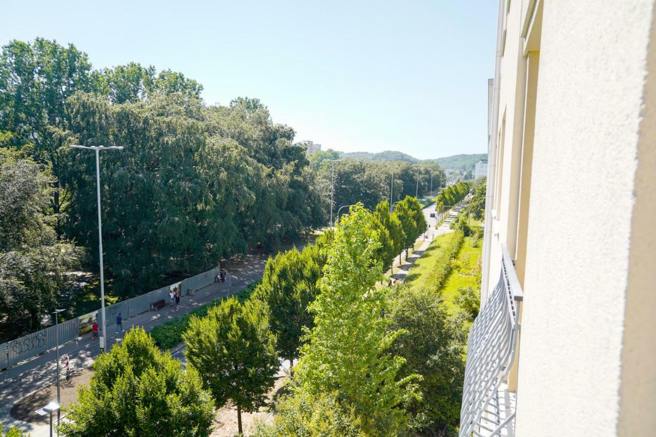 Charming Boulevard Apartament *